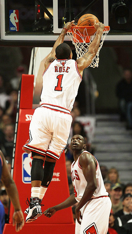 derrick rose dunk on knicks. D-Rose: you#39;re my hero.*